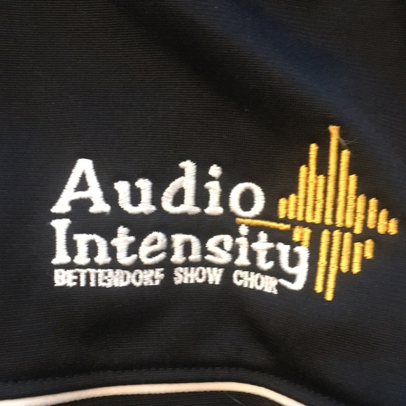 Under Armour Jacket - Picture 2 of 5